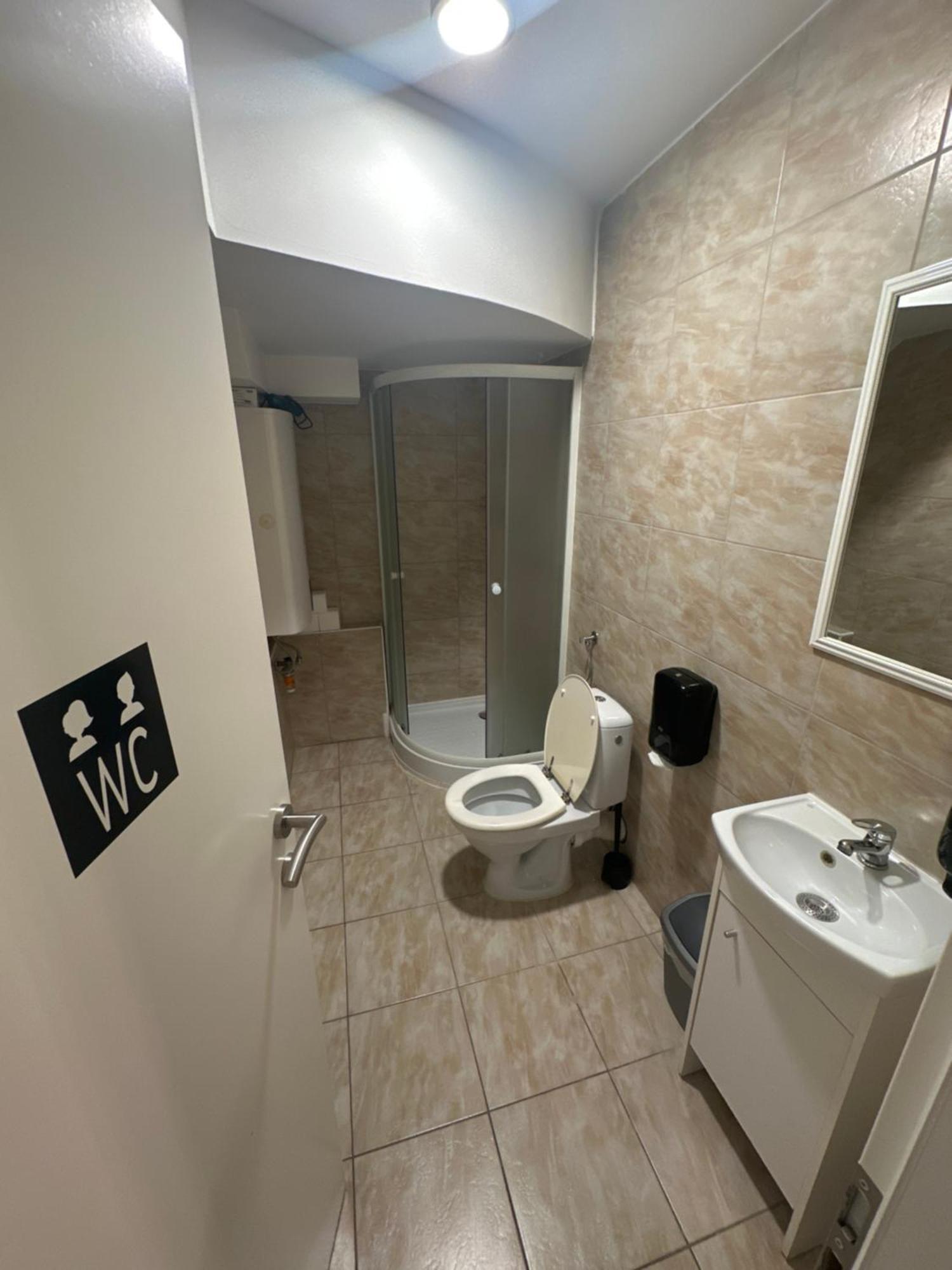 לובליאנה Granada Rooms מראה חיצוני תמונה