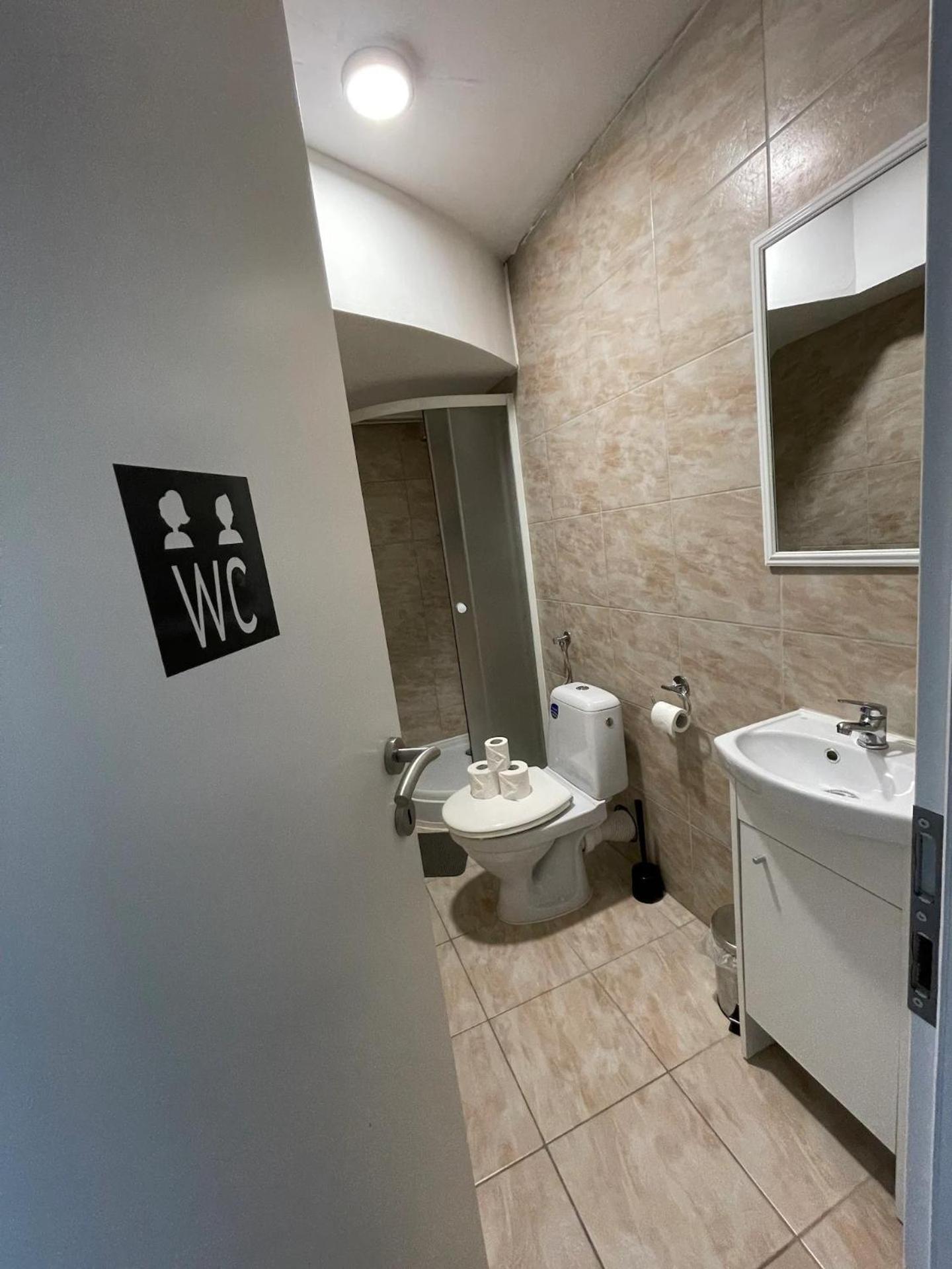 לובליאנה Granada Rooms מראה חיצוני תמונה